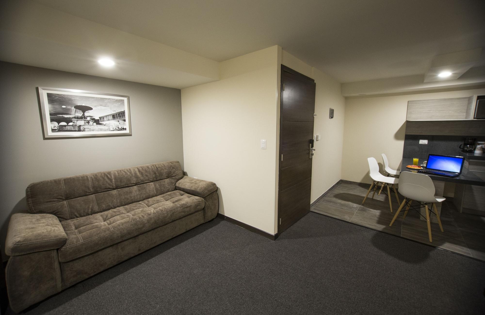 Kasa Hotel & Suites Irapuato Bagian luar foto