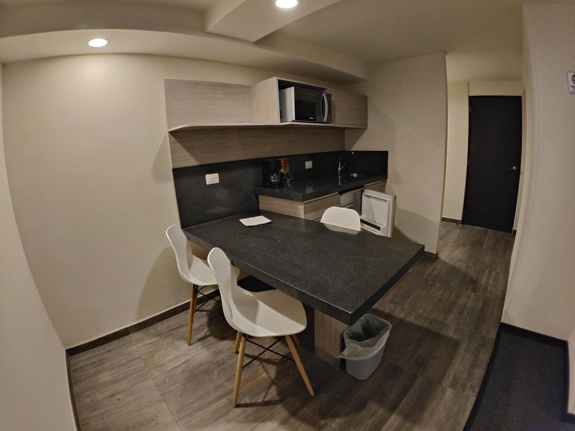 Kasa Hotel & Suites Irapuato Bagian luar foto