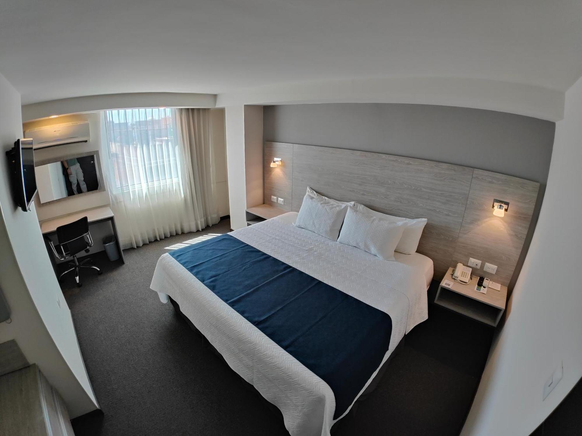 Kasa Hotel & Suites Irapuato Bagian luar foto