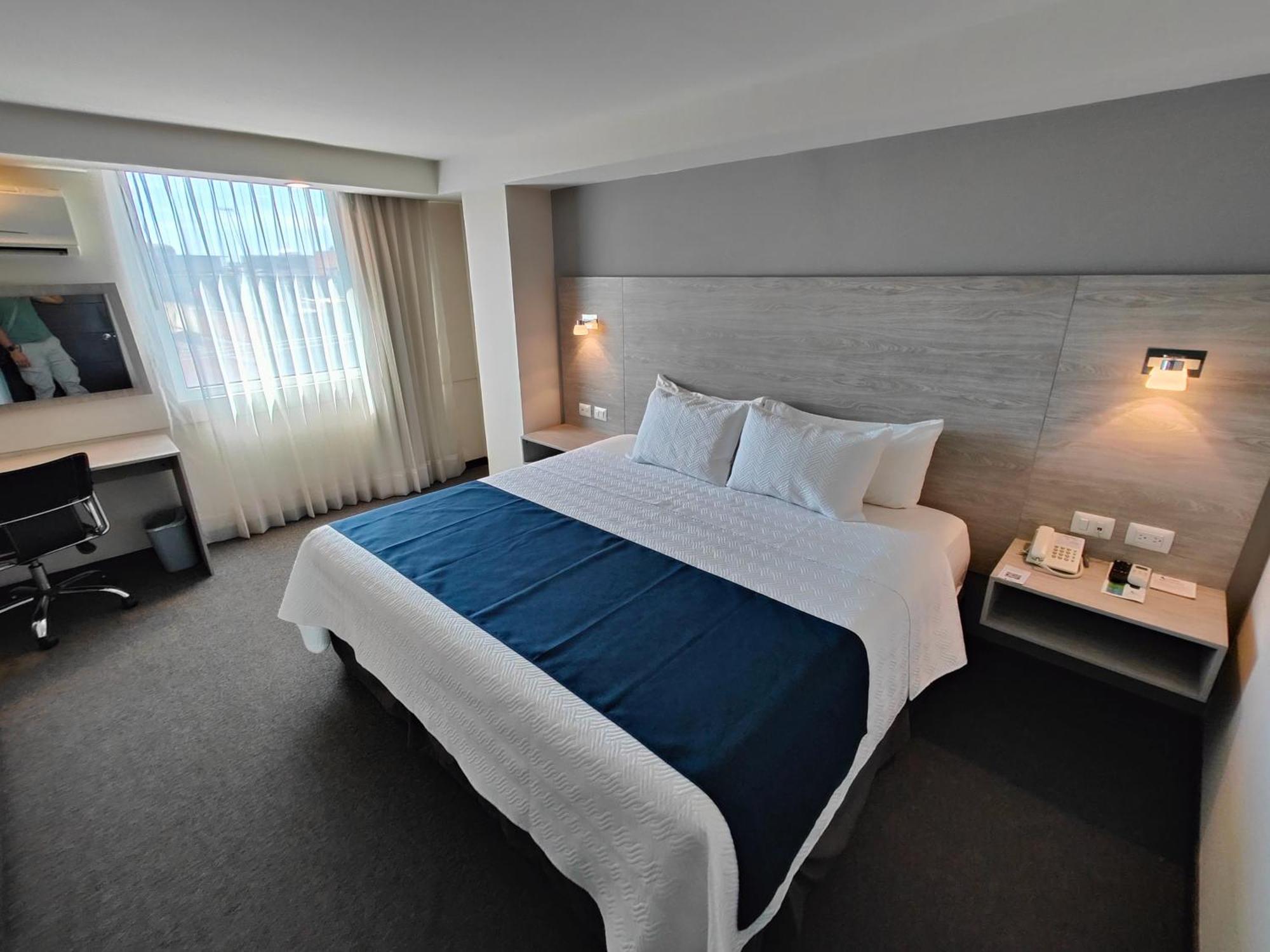 Kasa Hotel & Suites Irapuato Bagian luar foto
