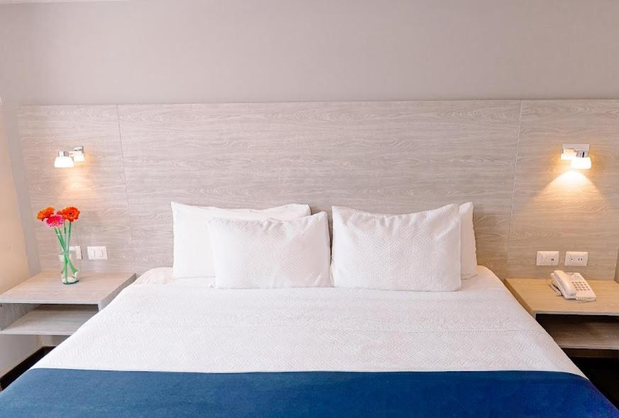 Kasa Hotel & Suites Irapuato Bagian luar foto